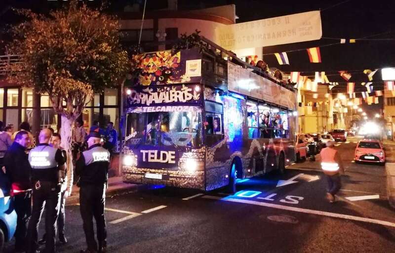 Carroza por el centro de la ciudad (Foto TA)